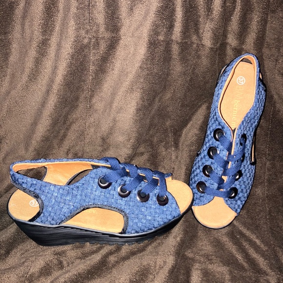 Blue Woven Open-Toe Bernie mev Sandals - Picture 3 of 5